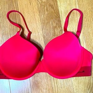 Victoria’s Secret bra 36DD